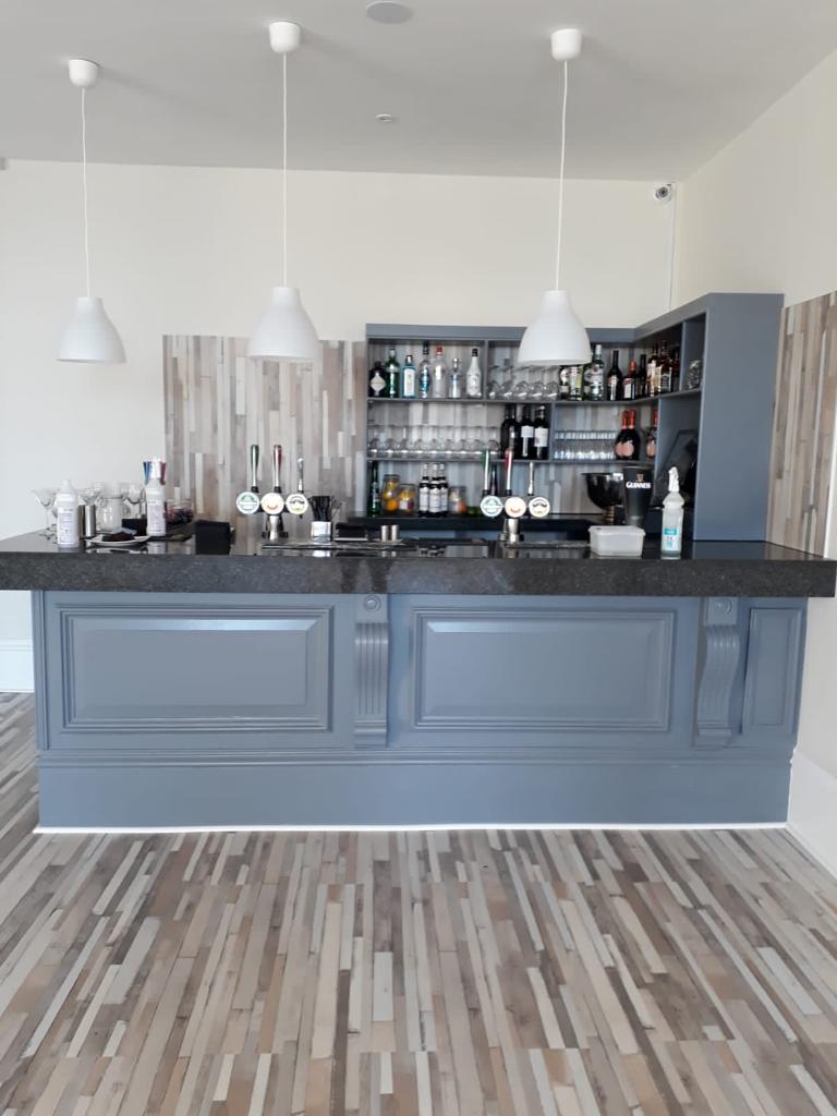 Torquay builders refit houses - bar room